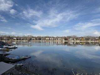 unbebaute UFERPARZELLE ablösefrei zu vergeben Bild