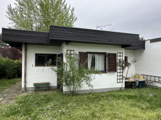 UFERPARZELLE - kleines massives Ferienhäuschen mit privaten Uferbereich auf Pachtgrund Bild