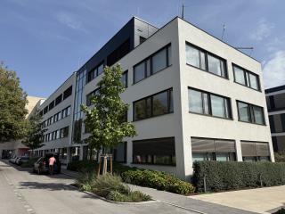 modernes Büro mit über 200 m² in zentrumsnaher Lage zu vermieten Bild