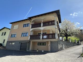 sehr gepflegtes Wohnhaus mit traumhaftem Blick auf die Burg Bild